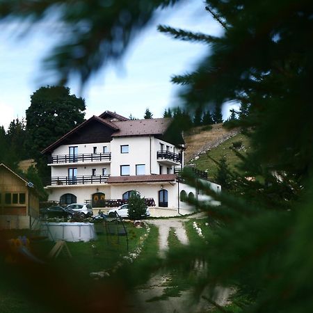 Готель La Rocca Фундата Екстер'єр фото